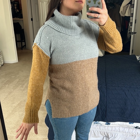 Anthropologie Sweater - Picture 6 of 8